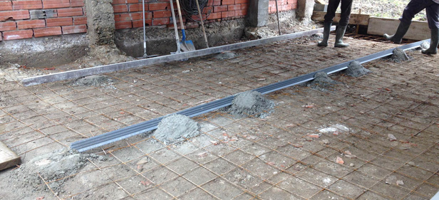 Concrete pump Henley-On-Thames